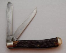 Schrade In Excellent Condition With Brown Synthetic Covers 3 7/8 Schrade In Excellent Condition With Brown Synthetic Covers 3 7/8