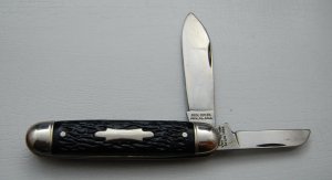Providence Cutlery Company In Near Mint Condition With Black Celluloid Covers 3 3/4