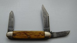 Unmarked Pocket Knife In Very Good Condition With Brown Bone Covers 3 3/8