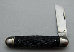 Imperial In Excellent Condition With Black Synthetic Covers 3 3/4