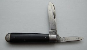 Ka-Bar In Very Good Condition With Black Synthetic Covers 3 3/4