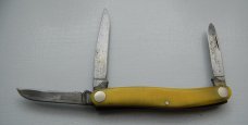 Ka-Bar In Excellent Condition With Yellow Synthetic Covers 4 Ka-Bar In Excellent Condition With Yellow Synthetic Covers 4