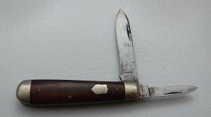 Syracuse In Excellent Condition With Wood Covers 3 1/4