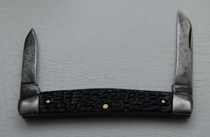 Imperial In Very Good Condition With Black Synthetic Covers 3 3/16