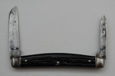 Landers, Frary and Clark In Very Good Condition With Perfected Stag Covers 3 1/4 Landers, Frary and Clark In Very Good Condition With Perfected Stag Covers 3 1/4