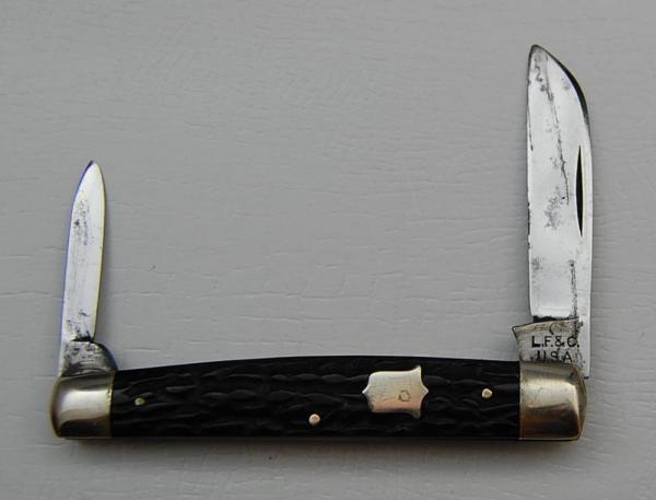 Landers, Frary and Clark In Very Good Condition With Perfected Stag Covers 3 1/4 Landers, Frary and Clark In Very Good Condition With Perfected Stag Covers 3 1/4