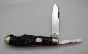 Landers, Frary and Clark In Excellent Condition With Perfected Stag Covers 3 1/2