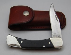 Schrade In Very Good Condition With Resin Impregnated Hardwood Covers 5
