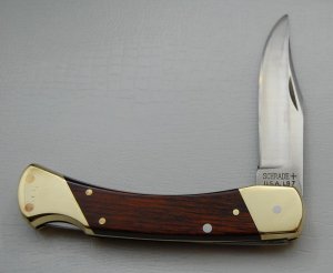 Schrade In Excellent Condition With Resin Impregnated Hardwood Covers 5