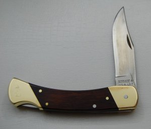 Schrade In Excellent Condition With Resin Impregnated Hardwood Covers 5