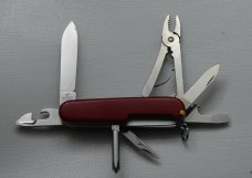 Victorinox In Excellent Condition With Plastic Covers 3 9/16 Victorinox In Excellent Condition With Plastic Covers 3 9/16