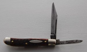 Ulster In Excellent Condition With Brown Jigged Bone Covers 2 7/8
