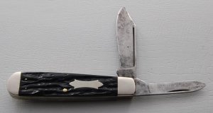 Camillus In Very Good Condition With Black Synthetic Covers 3 1/2