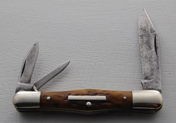 Ulster In Very Good Condition With Brown Jigged Bone Covers 3 7/16 Ulster In Very Good Condition With Brown Jigged Bone Covers 3 7/16