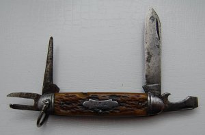 Camillus Unofficial Scout With Brown Bone Covers 3 5/8