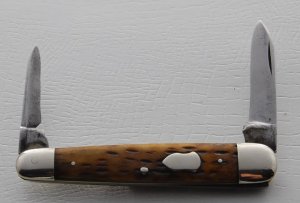 Cattaraugus In Very Good Condition With Brown Jigged Bone Covers 3 5/16