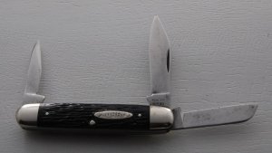Robeson In Very Good Condition With Black Jigged Bone Covers 3 5/16