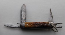 Kingston In Very Good Condition With Brown Jigged Bone Covers 3 3/4" Long (645) Kingston In Very Good Condition With Brown Jigged Bone Covers 3 3/4" Long (645)