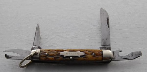 Camillus In Excellent Condition With Brown Jigged Bone Covers 3 3/8" Long (685) Camillus In Excellent Condition With Brown Jigged Bone Covers 3 3/8" Long (685)