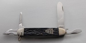 Clauss Unofficial Scout Pocket Knife In Excellent Condition With Black Jigged Synthetic Covers (741)