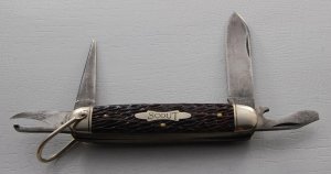 Buffalo Cutlery Co. Unofficial Scout Knife In Excellent Condition W/Brown Jigged Bone Covers (744)