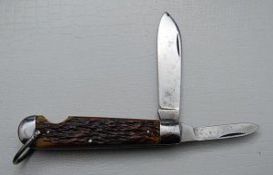 Camillus In Excellent Condition With Brown Bone Covers 3 3/8