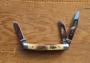 Northwoods Medium Stockman - Sambar Stag and 1095 Steel