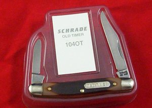 SCHRADE USA 104 ot new old stock with magnetic display insert 