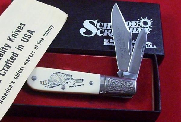 SCHRADE USA USED BARLOW RACCOON WITH RUST SCHRADE USA USED BARLOW RACCOON WITH RUST