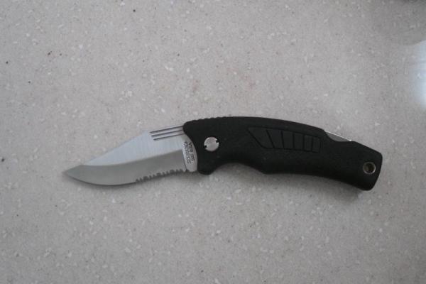 Schrade USA SG7S Outback Lockback NOS Schrade USA SG7S Outback Lockback NOS