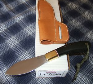 BARK RIVER LIL' NESSY, Black Canvas Micarta Handle