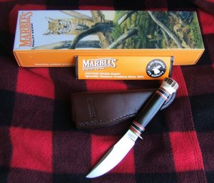 MARBLE'S FIELDCRAFT, Buffalo Horn Handle with Stag Pommel
