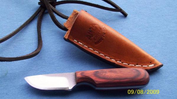 ANZA USA MINIATURE NECKER ~ SKINNER KNIFE ANZA USA MINIATURE NECKER ~ SKINNER KNIFE