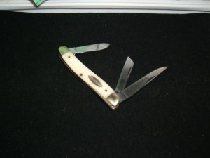 WINCHESTER WHITE HANDLE 3 BLADE STOCKMAN  $ 1.00 SHIPPING