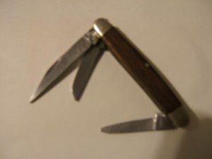 BEAR 3 BLADE STOCKMAN ROSEWOOD GRIPS