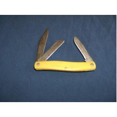  SCHRADE  WALDEN   #882Y   YELLOW HANDLE BIRDS EYE STOCKMAN