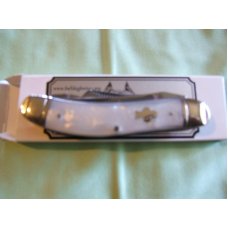 BULLDOG CUTTIN HORSE OYSTER SHELL 1993 3RD GENERATION BULLDOG CUTTIN HORSE OYSTER SHELL 1993 3RD GENERATION