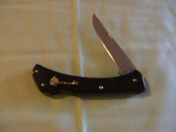 REMINGTON USA BANDIT LOCKBACK BLACK DELRIN HANDLES REMINGTON USA BANDIT LOCKBACK BLACK DELRIN HANDLES