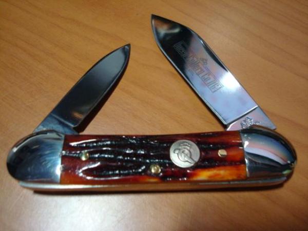 Queen Canoe - Aged Honey Amber Stag Bone Handle Queen Canoe - Aged Honey Amber Stag Bone Handle