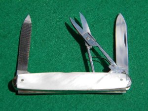Case XX Stainless 1940-64 8364S Pearl 3 Blade w/Scissors - Mint