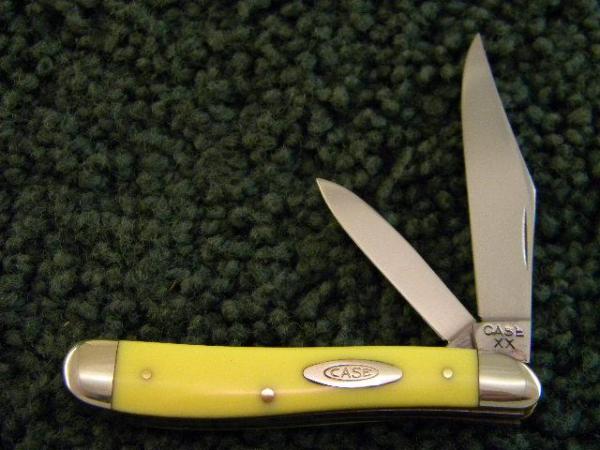 Case XX 1940-64 3220 Yellow Composition Peanut - Mint Case XX 1940-64 3220 Yellow Composition Peanut - Mint