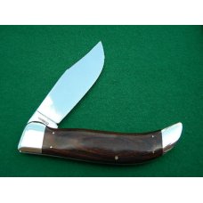 Case XX P172 USA 3 Dot (1977) Wood Buffalo Clasp Knife in Wooden Display Box Case XX P172 USA 3 Dot (1977) Wood Buffalo Clasp Knife in Wooden Display Box