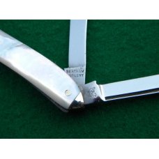 Bertram Cutlery Hen & Rooster Pearl 4 Blade - Solingen Germany Bertram Cutlery Hen & Rooster Pearl 4 Blade - Solingen Germany