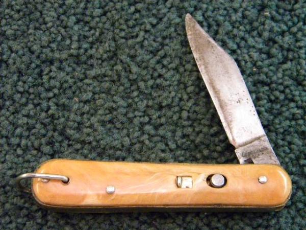 Edgemaster USA Switchblade Knife USED c.1945-1955 Edgemaster USA Switchblade Knife USED c.1945-1955