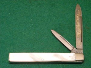 Fight'n Rooster Pearl 1979 Club Doctor's Knife - Mint