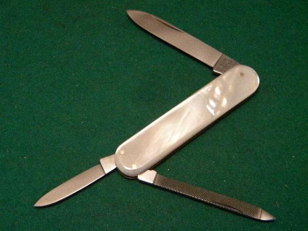 Boker Solingen Germany INOX #43 Pearl Lobster Knife - Mint Boker Solingen Germany INOX #43 Pearl Lobster Knife - Mint