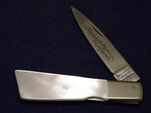 Parker Cut Co. Japan Remember the Alamo Pearl Lockback Knife