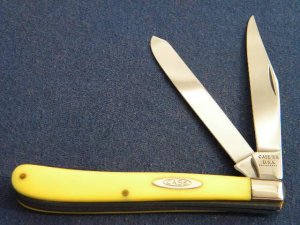 Case XX USA 9 Dot (1971) Yellow 32048 Slimline Trapper Farmers Knife