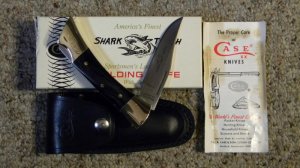Case XX Stainless USA 4 Dot (1976) Pakawood P197 L SSP Shark Tooth Lockback Knife - NIB