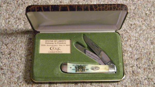 Case XX SS USA 3 Dot (1987) W254 SS White Bone Statue of Liberty Commemorative Trapper Knife - NIB Case XX SS USA 3 Dot (1987) W254 SS White Bone Statue of Liberty Commemorative Trapper Knife - NIB